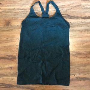 Lululemon tank size 8